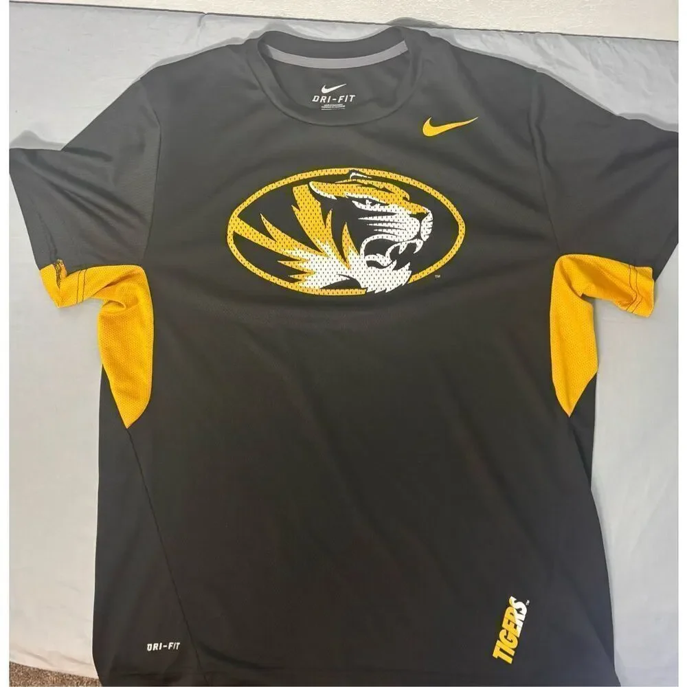 University of Missouri Football Nike Dri Fit T Shirt Size Large Team Issued